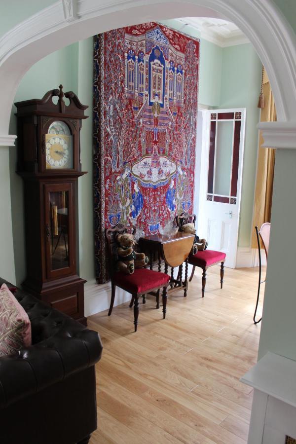 Bed and Breakfast Grosvenor House - Onsite Free Parking Ілфракомб Екстер'єр фото