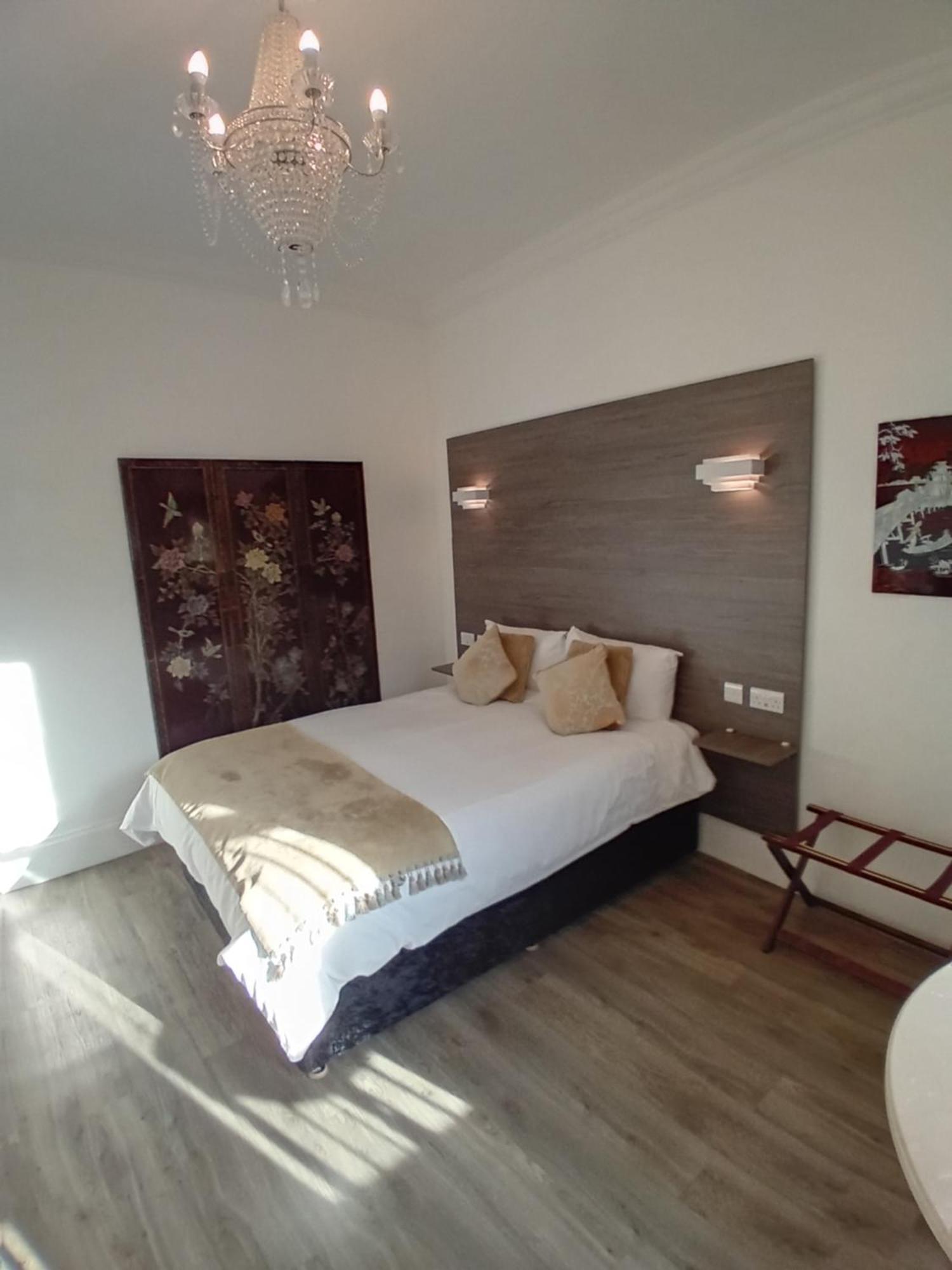 Bed and Breakfast Grosvenor House - Onsite Free Parking Ілфракомб Екстер'єр фото